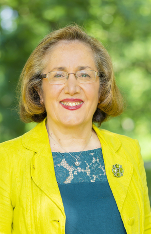Mahnaz Syrus